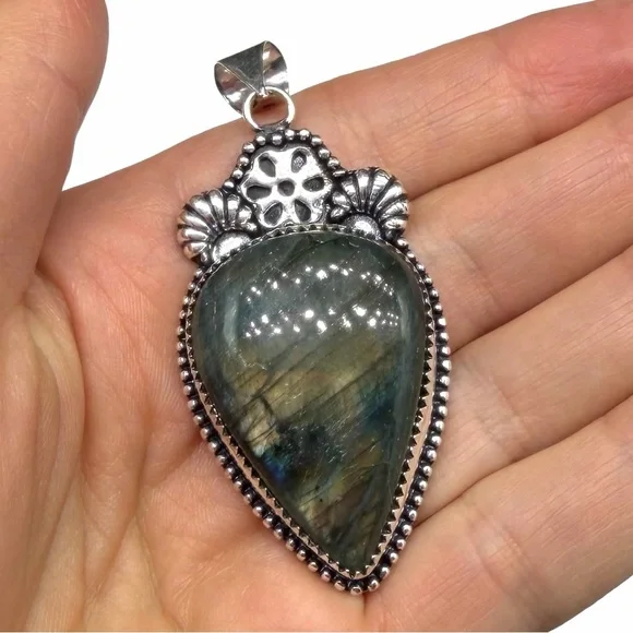 Labradorite Necklace Pendant 925 Sterling Silver Overlay - Picture 3 of 6